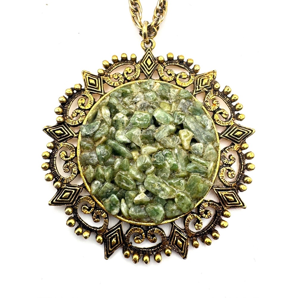 Vintage Etruscan Revival Necklace Gold Tone Filigree Green Chip Pendant
